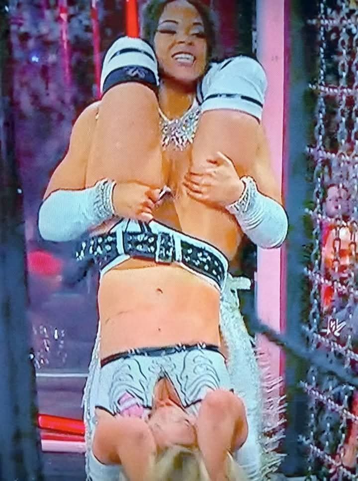 Liv Morgan’s Bold Persona Sparks Fan Frenzy Ahead of WrestleMania 41