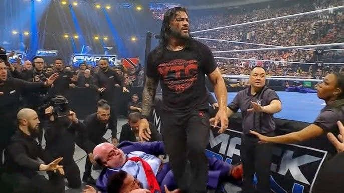 BREAKING: “YTC” Roman Reigns Returns at WWE SmackDown Live, Launches Brutal Attack on Paul Heyman